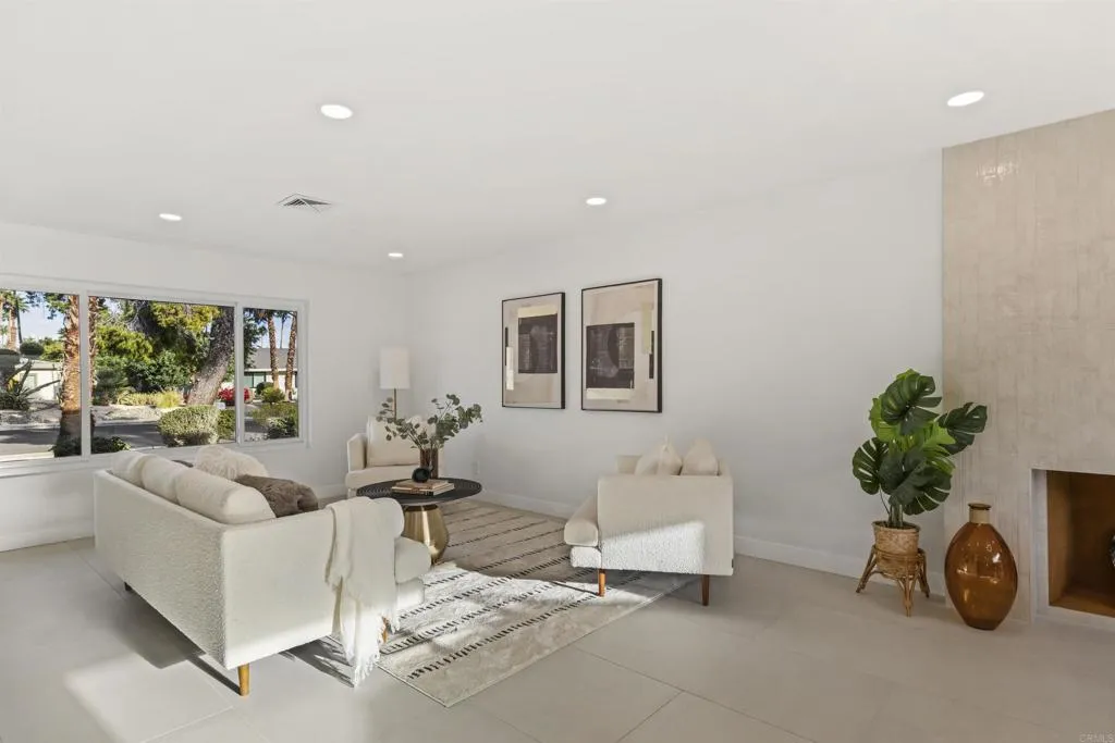 1111 S San Joaquin, Palm Springs, California 92264 home-pic-2